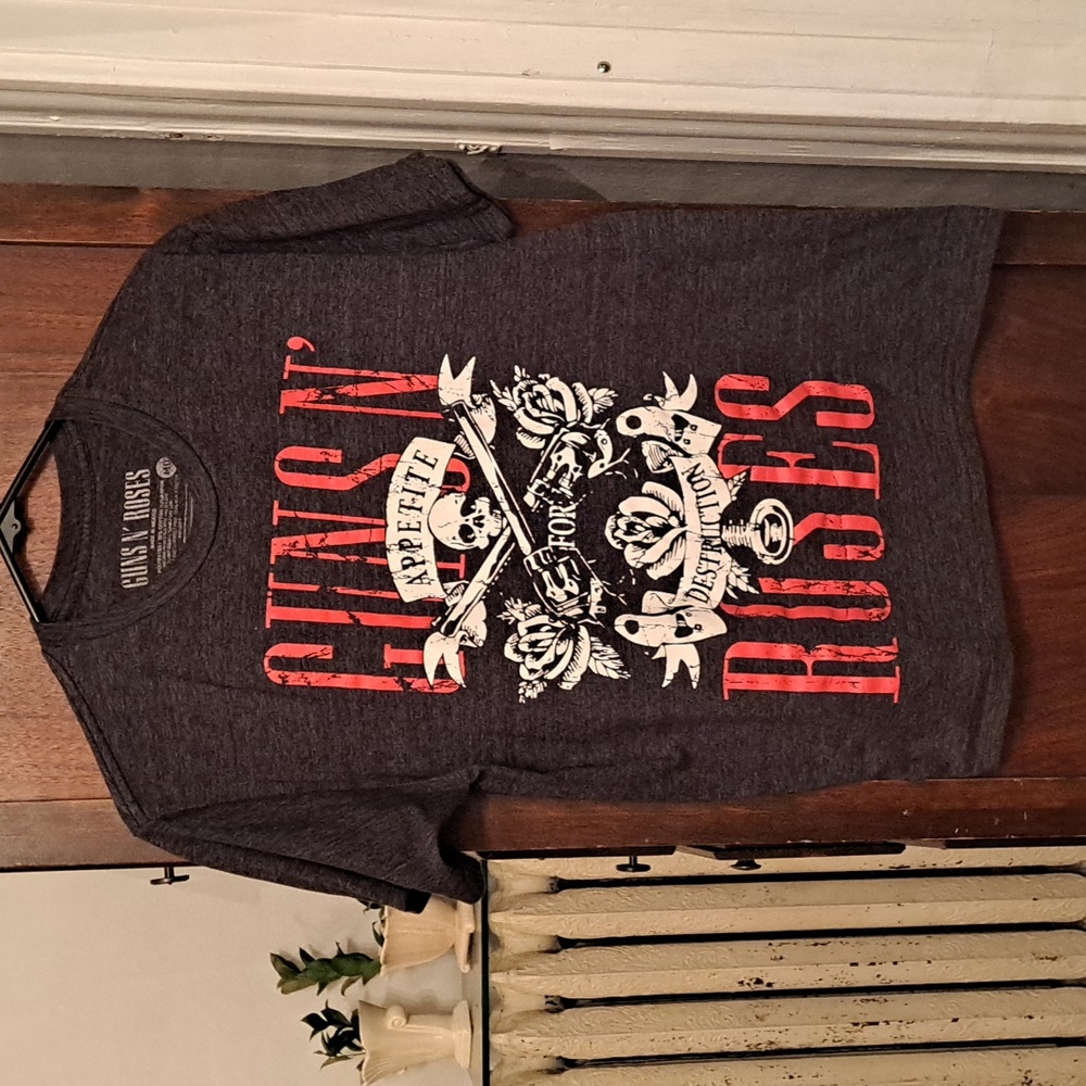 Guns N' Roses size Med black logo concert tee Appetite for Destruction